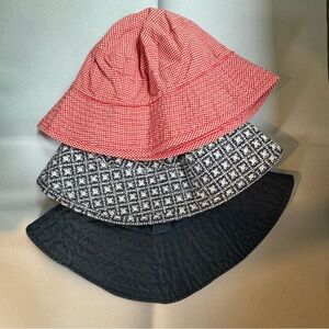 Banana Republic 3 bucket hats! Perfect summer hats. Super cute vintage BR.